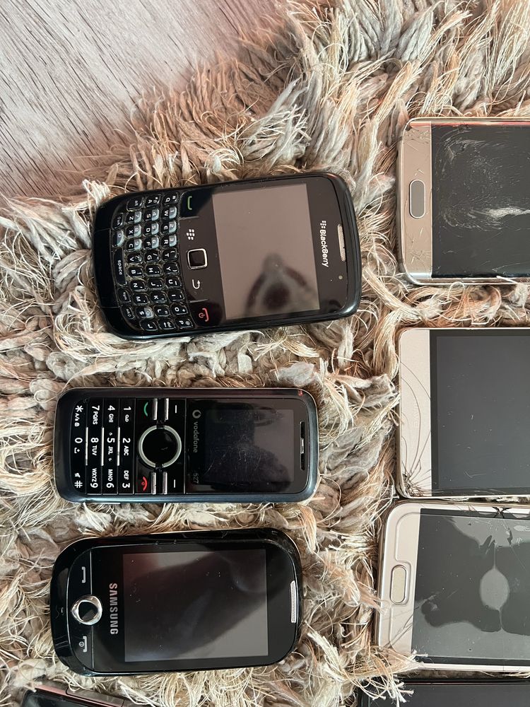Telefoane defecte