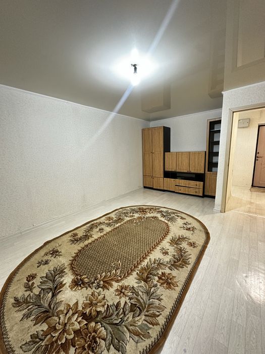 1 бөлмелі пәтер ұзақ мерзімге жалға беріледі.