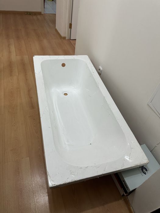 Ванна новая целлофане