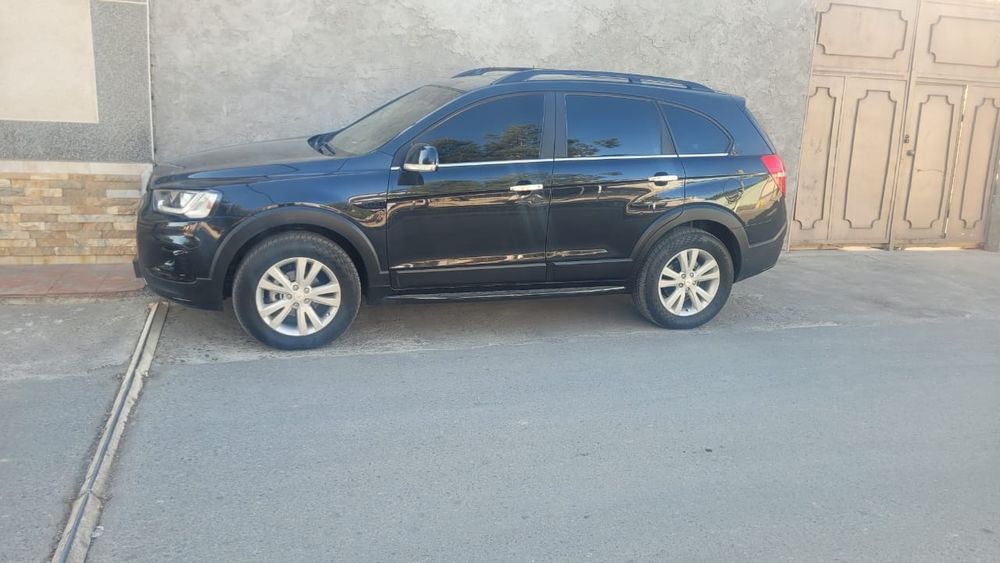 Продам "шевроле каптива".