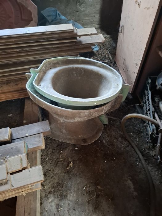 Машини за бетонни изделия, планетарна бетон бъркачка,вибро маса+калъпи