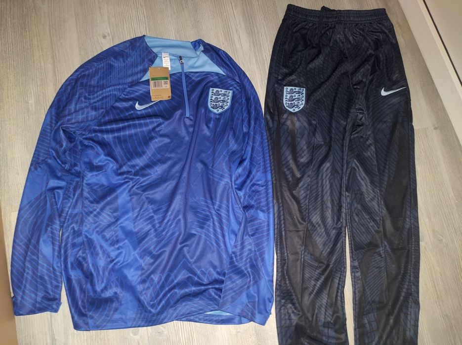 Compleu de training de fotbal marca Nike cu nationala Angliei (Sz XL)