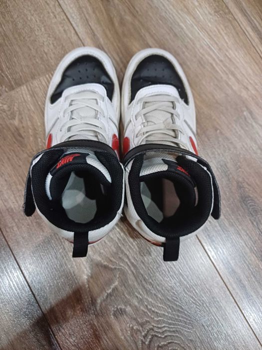 Високи маратонки Nike