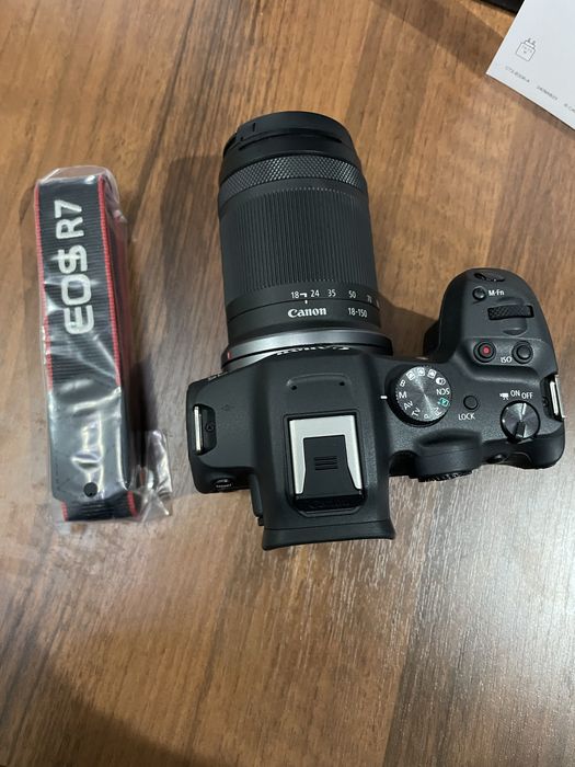 Canon R7 kit + canon rf 35mm 1.8 + dji rs 4 mini gimbal