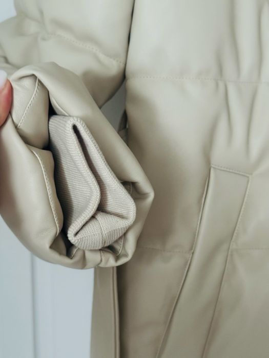 Geaca matlasata Stradivarius culoare ecru