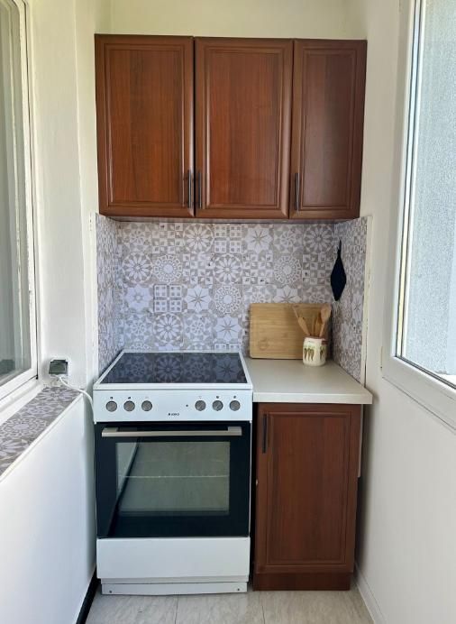 Дава се под наем Тристаен апартамент в Пловдив, Кючук Париж - 90 кв.м за 484.5 € - Снимка #7