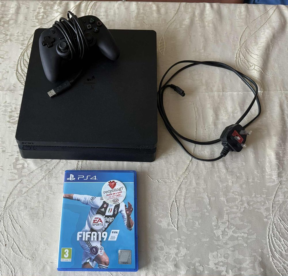 PS4 Slim 500GB….