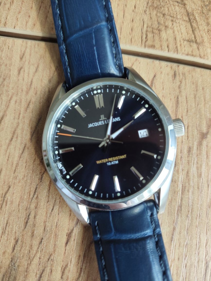 Часы Jacques Lemans