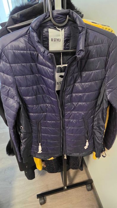 Тъмносиньо дамско яке