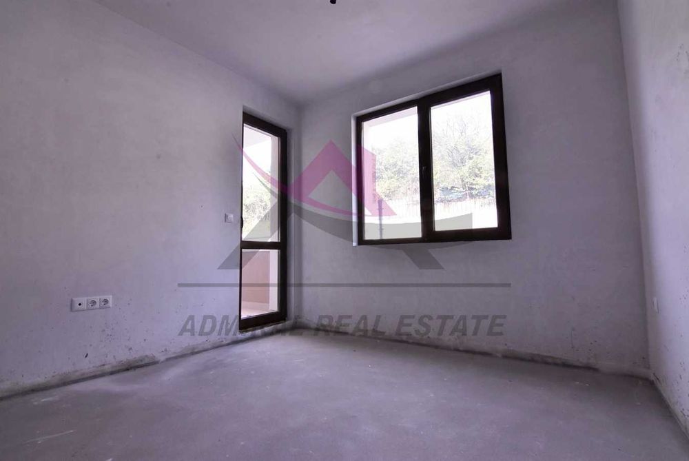 Продава се Тристаен апартамент в Варна, Виница - 127 кв.м за 1339 €/кв.м - Снимка #5