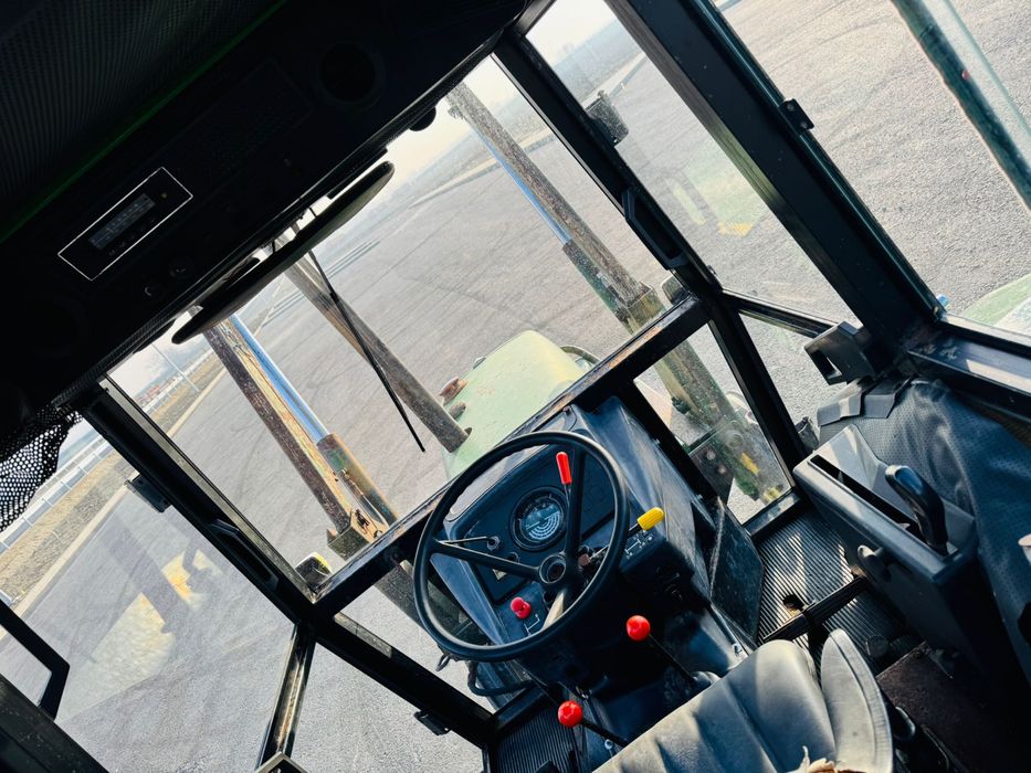 Tractor John Deere 1040 cu incarcator Frontal original Stare impecabil