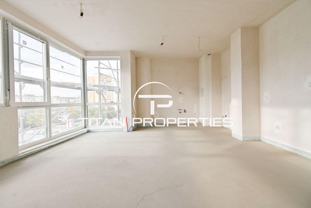 Тристаен,за продажба ,ж.к. Сердика