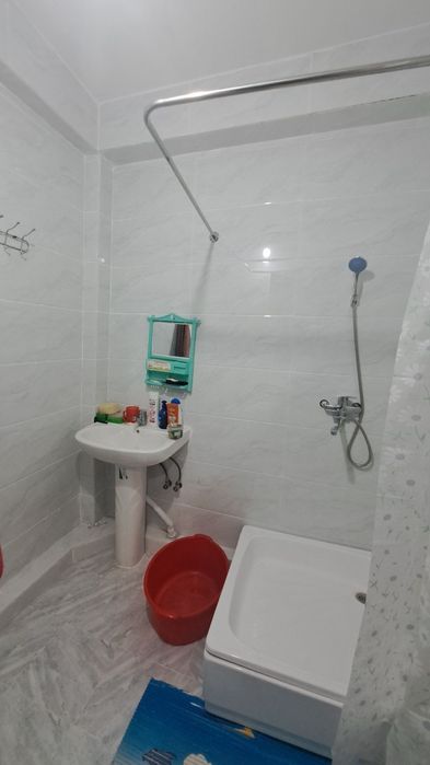 Чирчик шахар 
2-микрораён Навастройка
#3-хона 6-етаж 
 квартира ижа