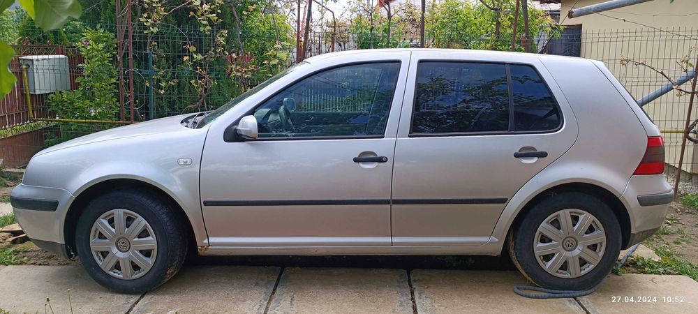 Vând golf 4 pentru dezmembrare, reparare, program rabla etc.