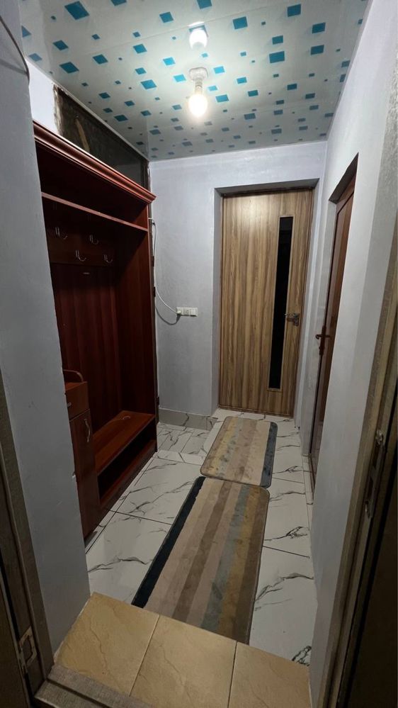 Ijaraga uy STUDENT QIZLARGA beriladi OXUgayaqin eski AVTOVAGZAL