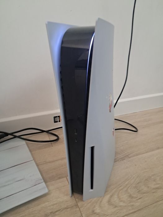 PlayStation 5 825 с дисководом