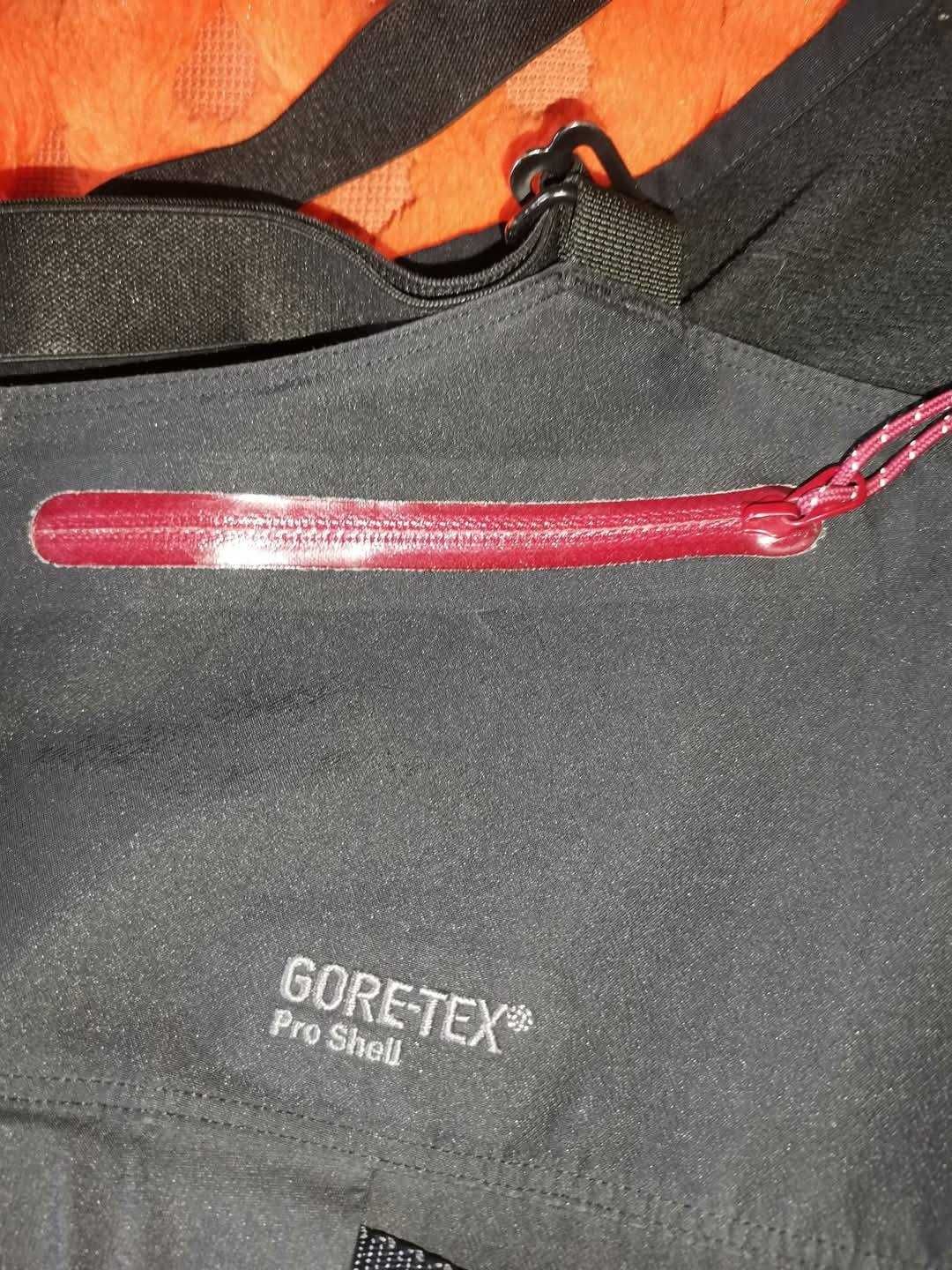ARCTERYX Theta SV Bib GoreTex Pro Shell
Премиум клас гащеризон