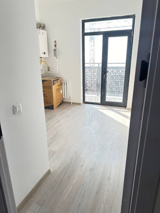 3 xonali 70 kv 13 etaj