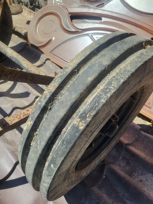 Для прицепа шины хорошые советские