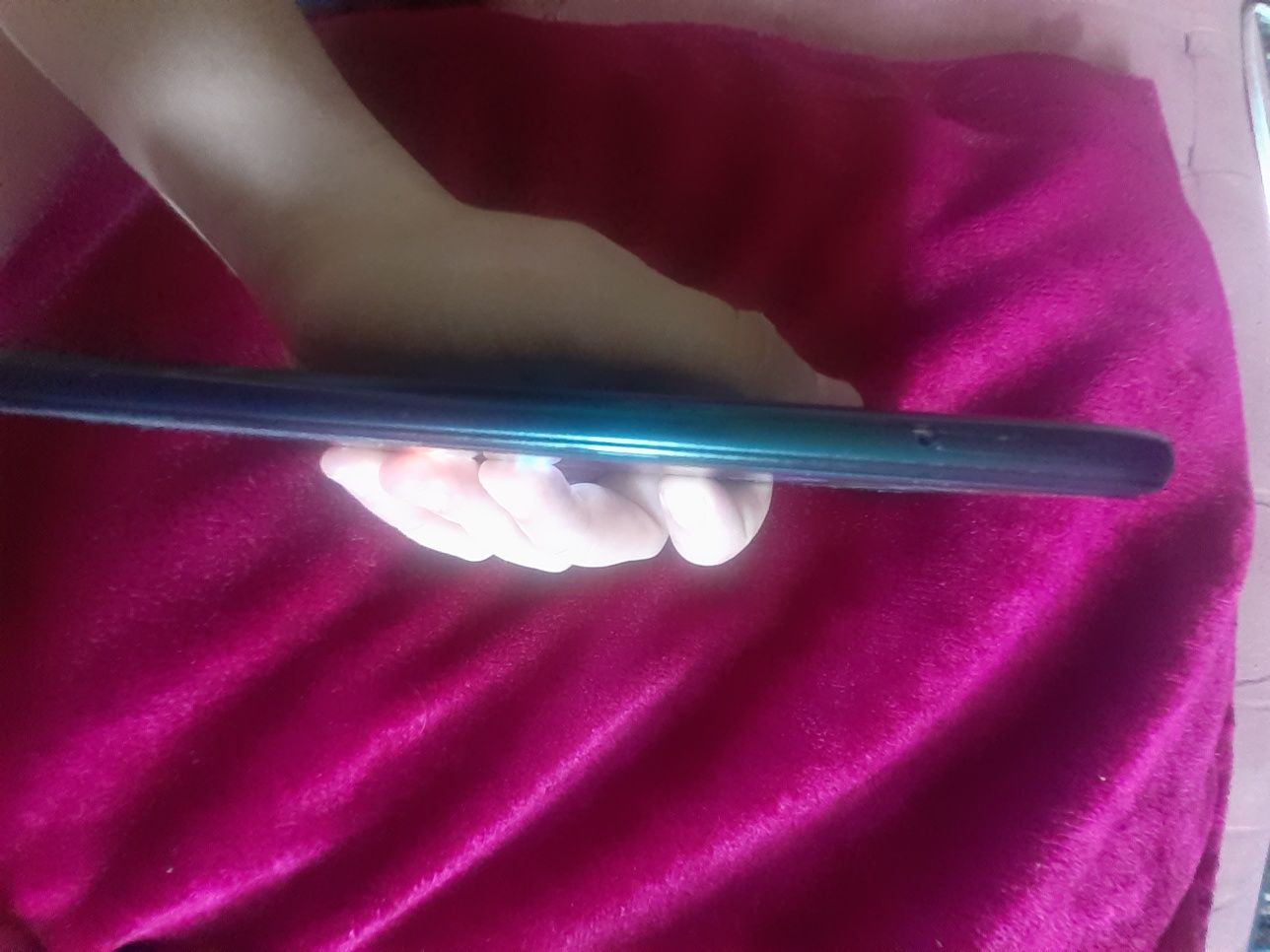 Redmi 7 obmenga yaxshiro tel bosa ustiga daplata klaman