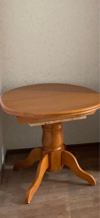 Продам стол Советский -дерево