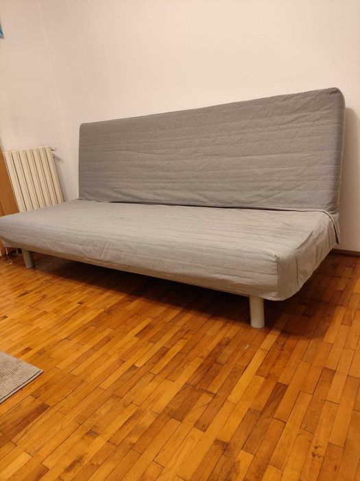 Canapea extensibila IKEA