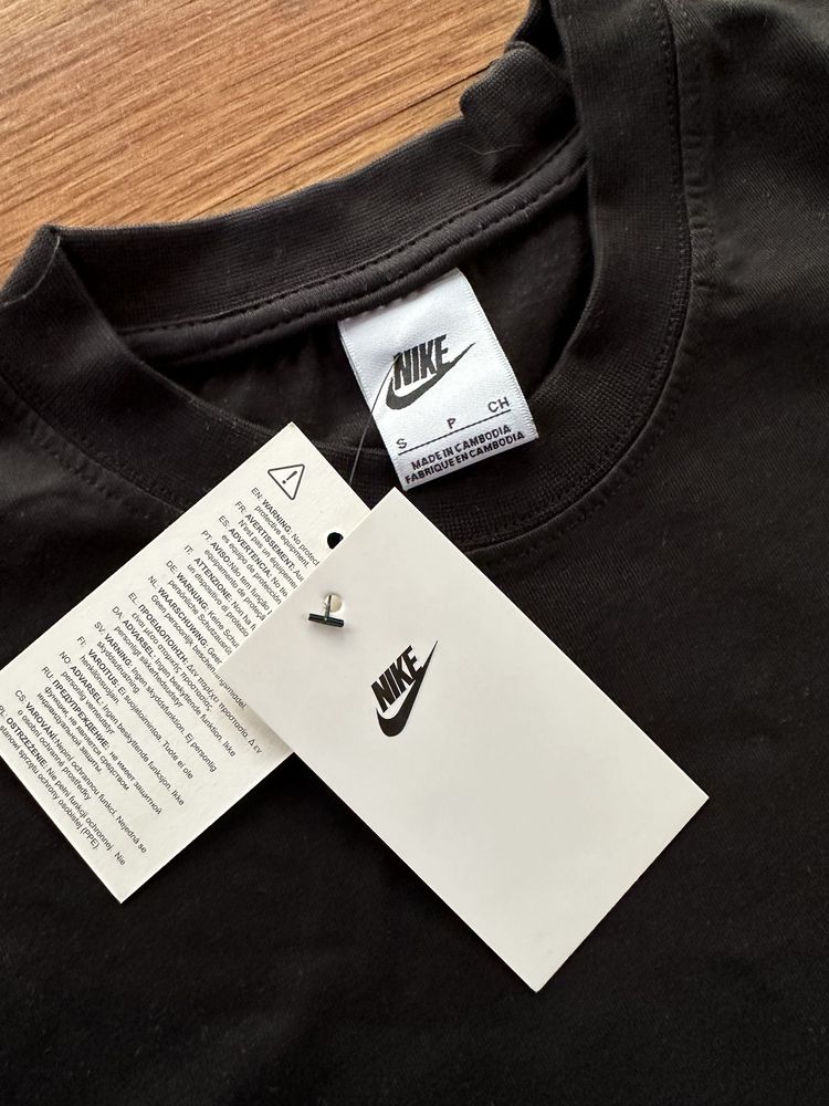 Мъжка,памучна,черна тениска Nike с щампа на гърба
