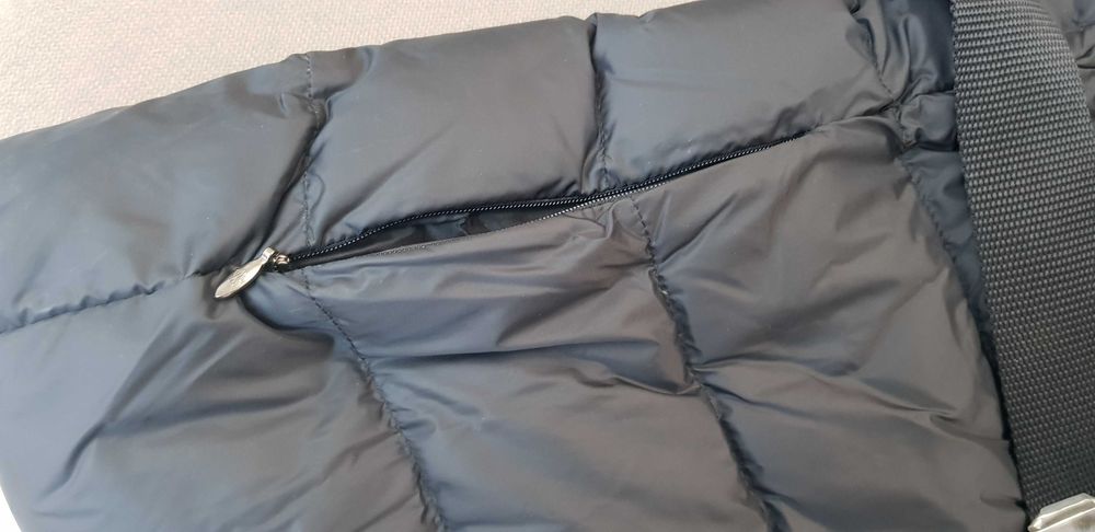 Geaca model Tatie  M o n c l e r/ puf de gasca /blana  de vulpe!