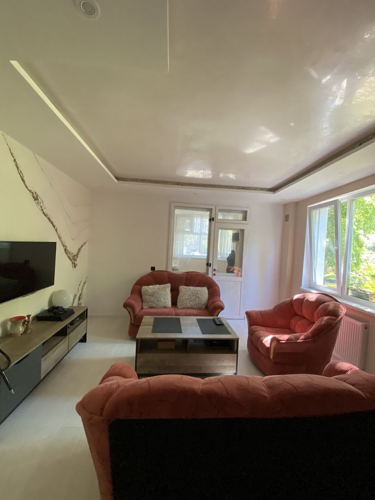 Продава се Тристаен апартамент в Перник, Рено - 107 кв.м за 1262 €/кв.м - Снимка #1
