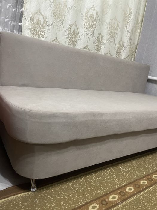 Продам диван новый