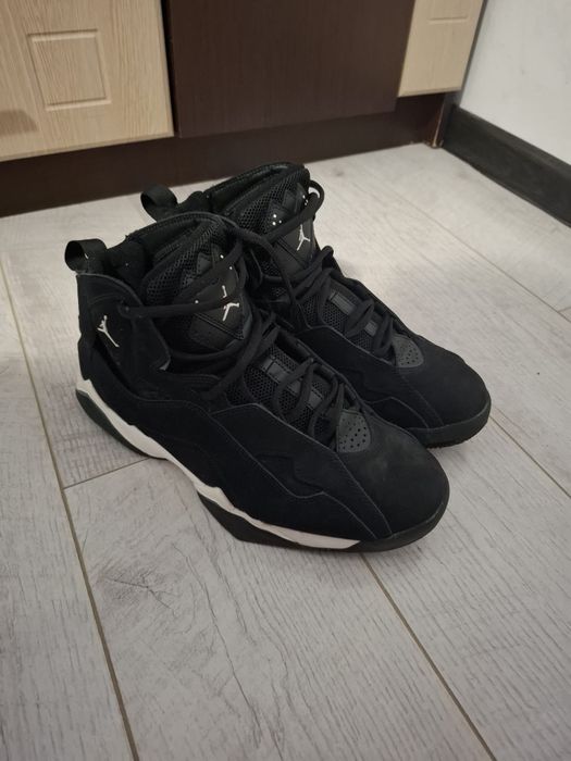 Jordan True Flight Black