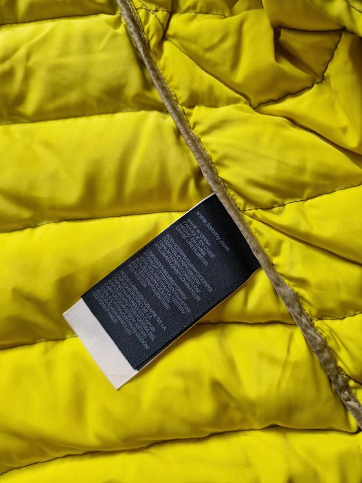 Страхотно дамско пухено яке TOMMY HILFIGER размер S