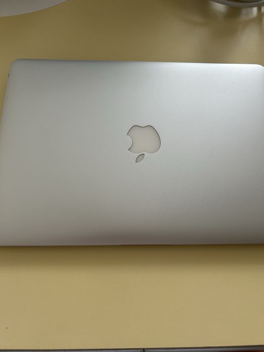 Laptop Apple Mc Book
