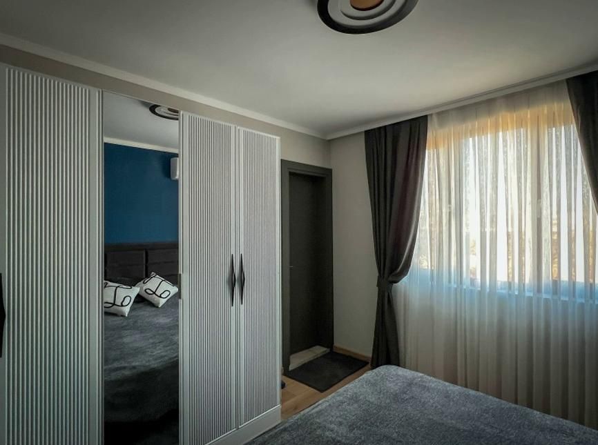 Дава се под наем Тристаен апартамент в Пловдив, Остромила - 96 кв.м за 867 € - Снимка #5