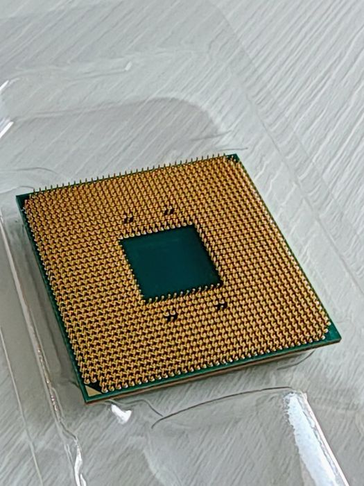 Procesor AMD Ryzen 5 1600X, 3.6 GHz to 4 GHz, 16MB box cooler AM4