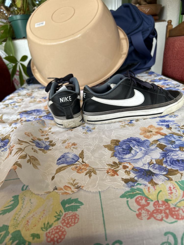 Nike черни обувки