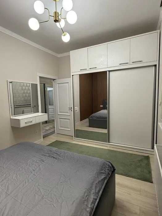 Срочно Сдам 2-Х Ком Квартира С Евро Ремонтом  Радом С Метро Ойбек 454*