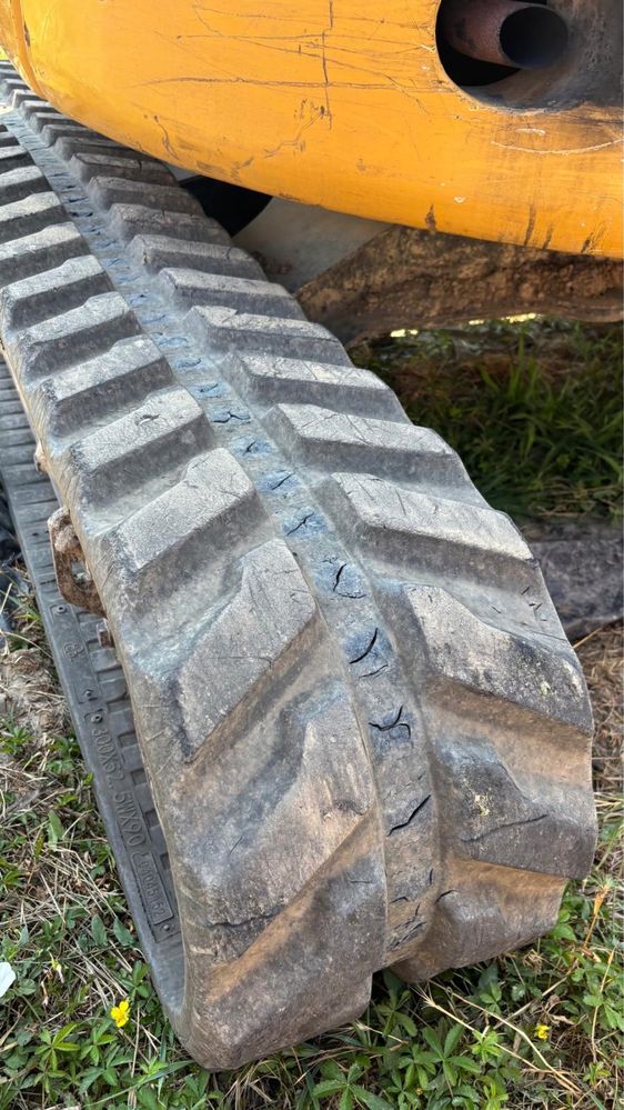 Miniescavator cat 3,8 tone posibilitate rate fixe !