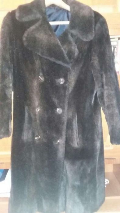 Haina de dama din blana artificiala de culoare maro inchis