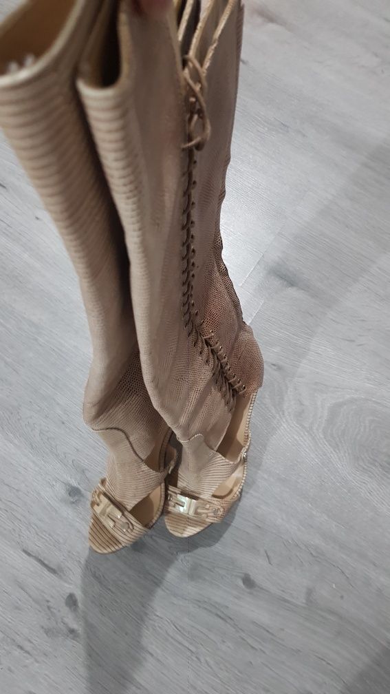 Sanda stil cizma Elisabetta Franchi nr 37