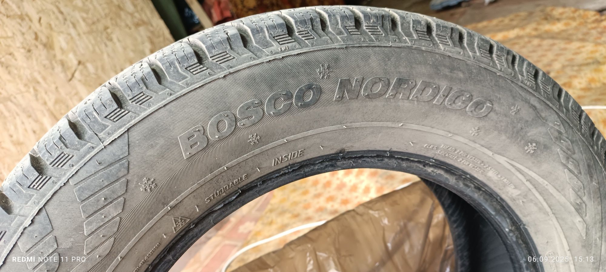 Продам зимнюю резину комплект