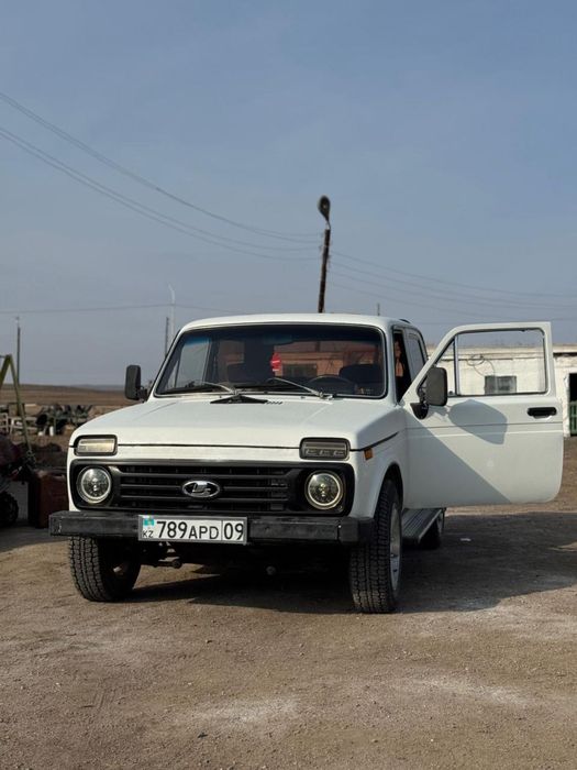Автомобиль Нива