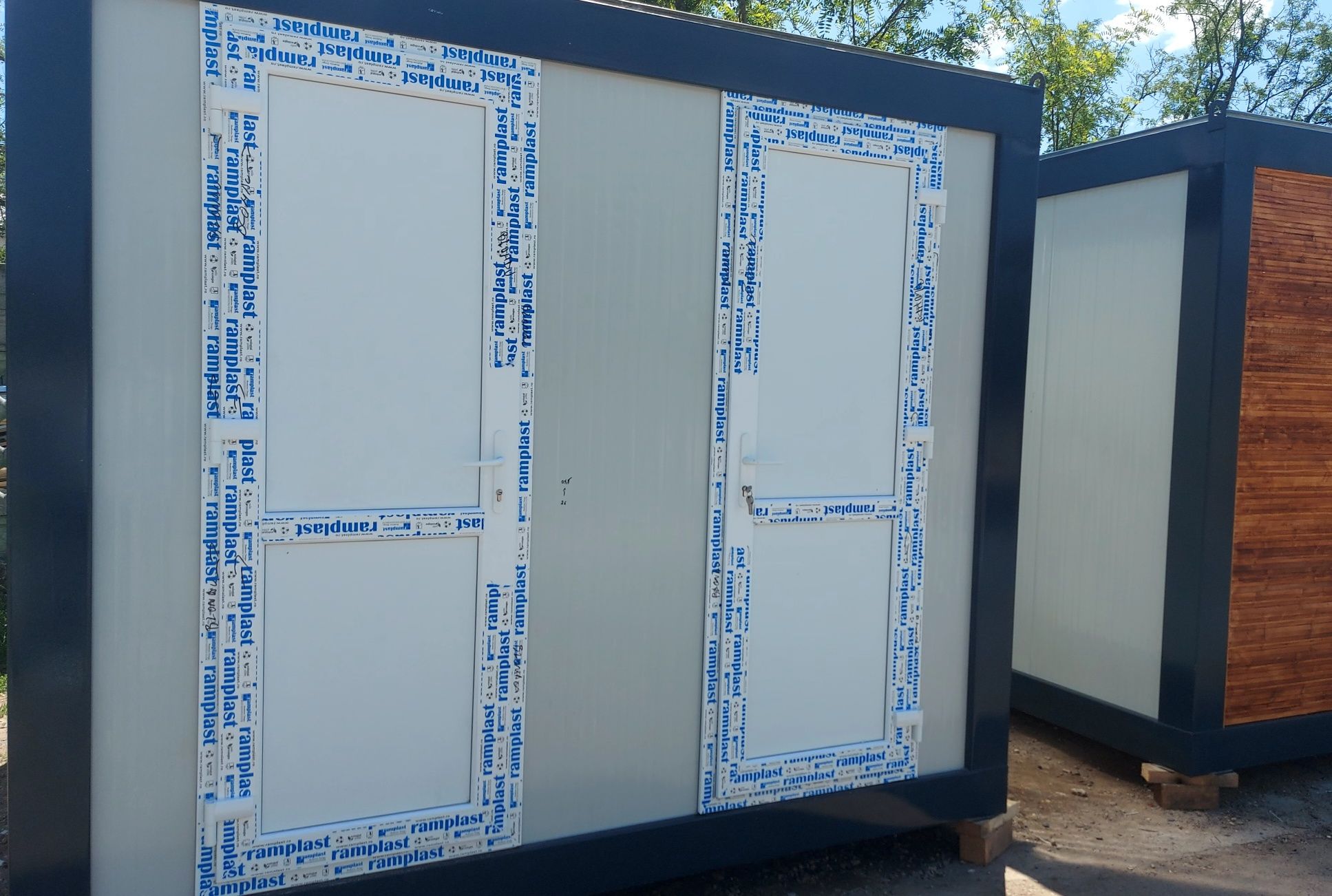 Vand container tip wc serviciu