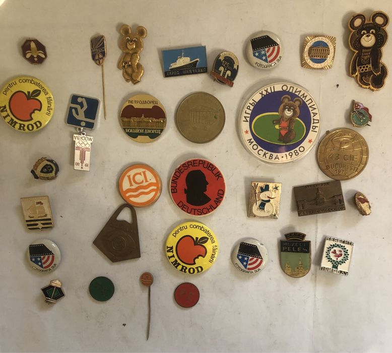 Colectie Bani vechi Romanesti si Straini , Monede   , Insigne