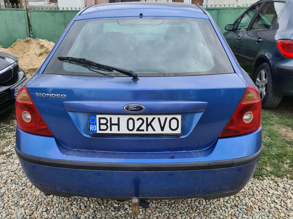 Vând Ford mondeo 1.8 benzina + gaz