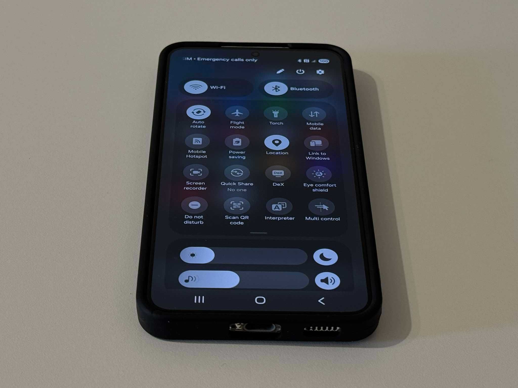 Бартер! Samsung Galaxy S22 256GB Phantom White (Бял)