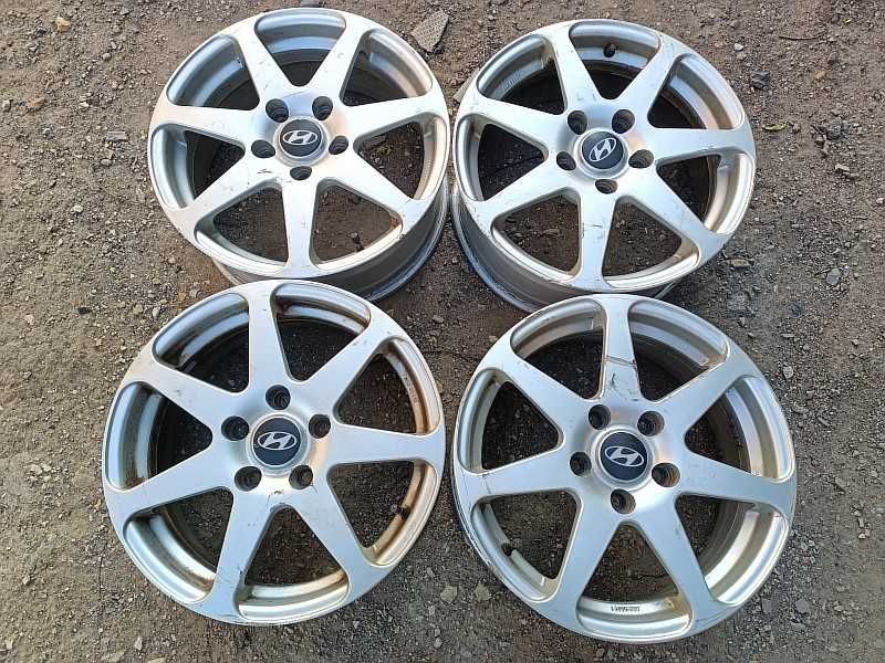 Продам оригинальные легкосплавные диски на автомашину Hyndai