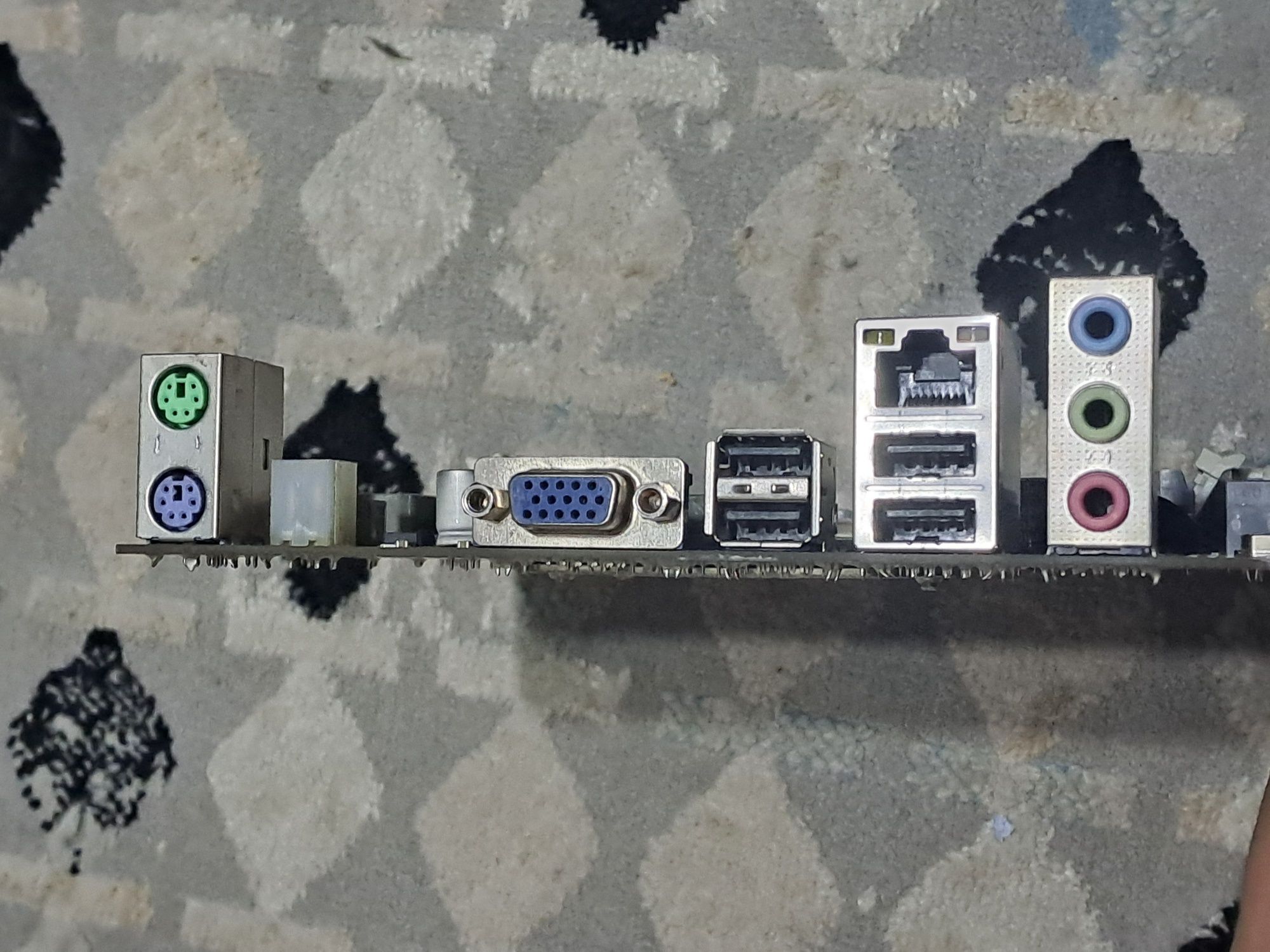 Материнская плата ecs h61h2-m12 v:1.0