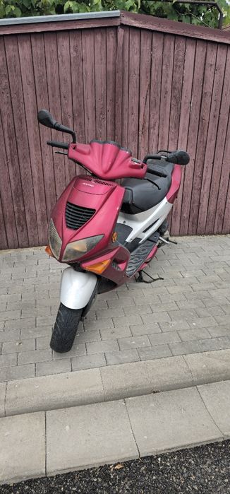 Scuter, moped Peugeot