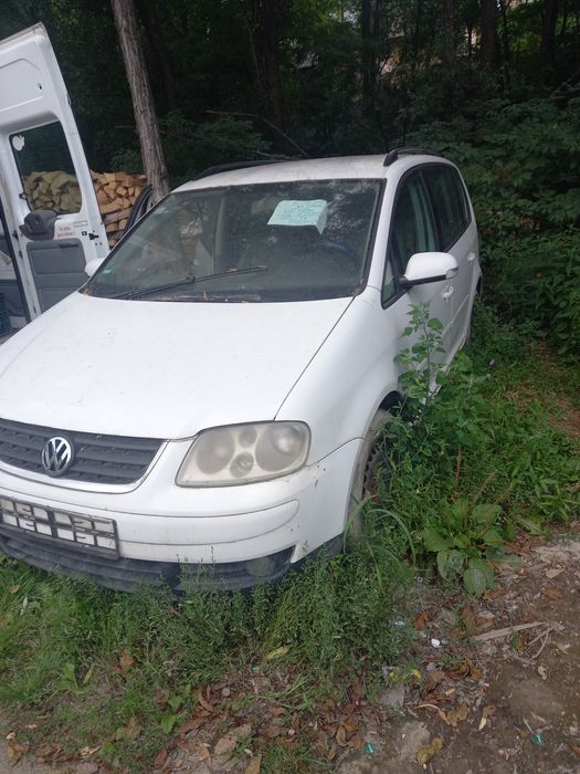 Vând piese vw touran 2 axe motor 2000 tdi